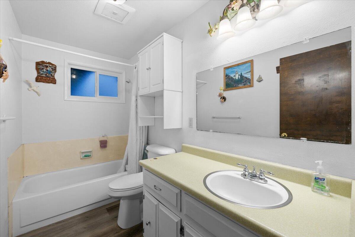 Mazama Village - Residential