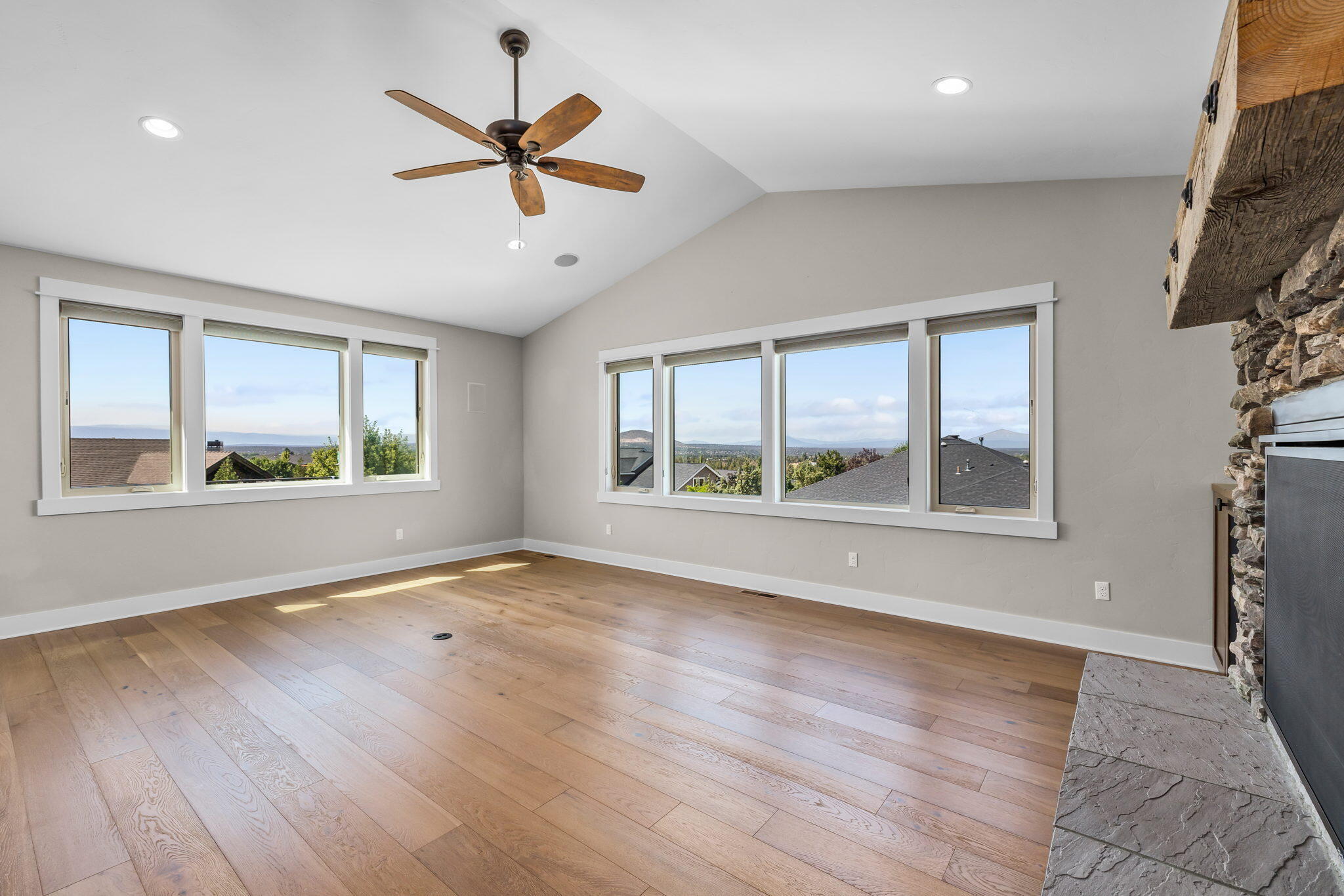 Majestic Ridge - Residential