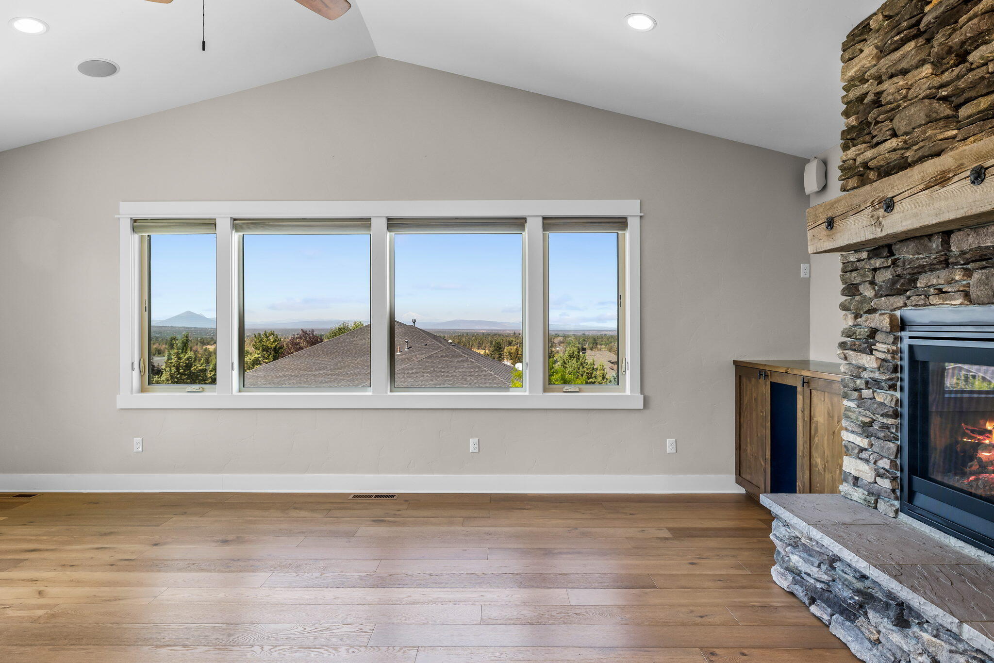 Majestic Ridge - Residential