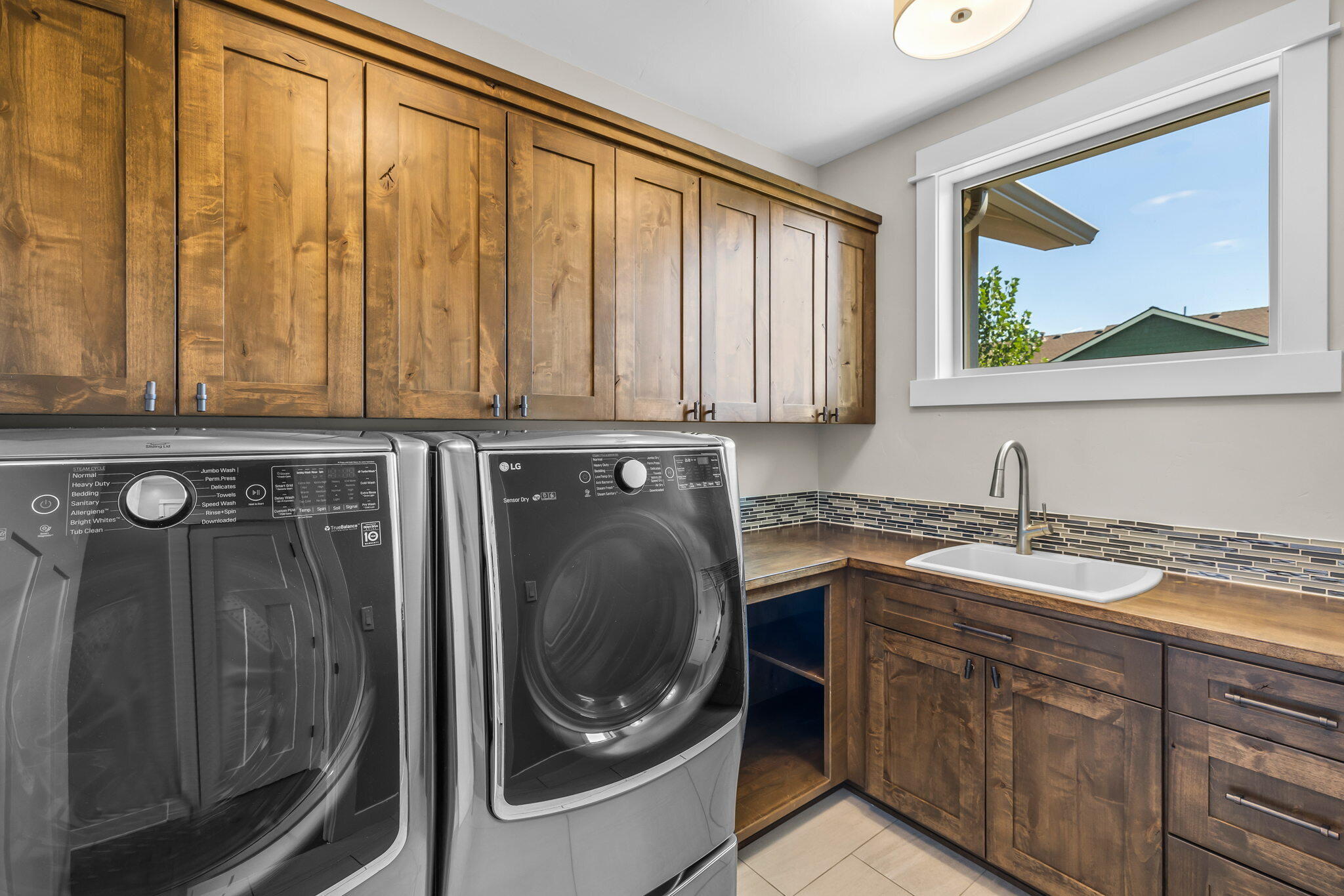 Majestic Ridge - Residential