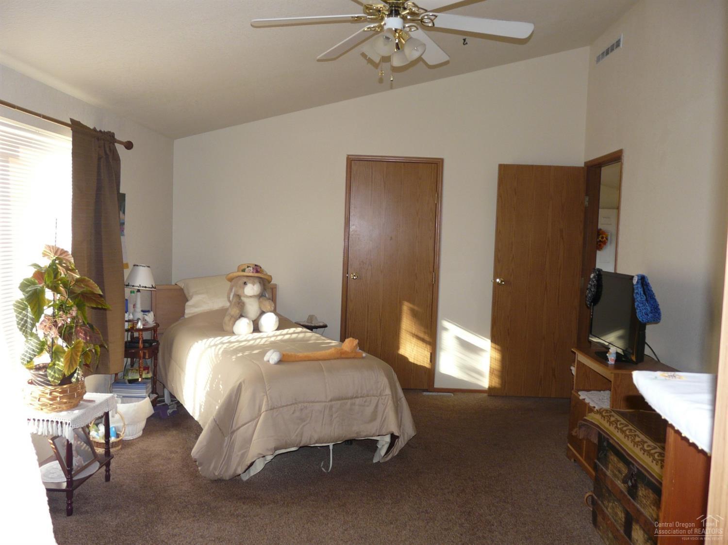 Ni Lah Sha Village - Residential