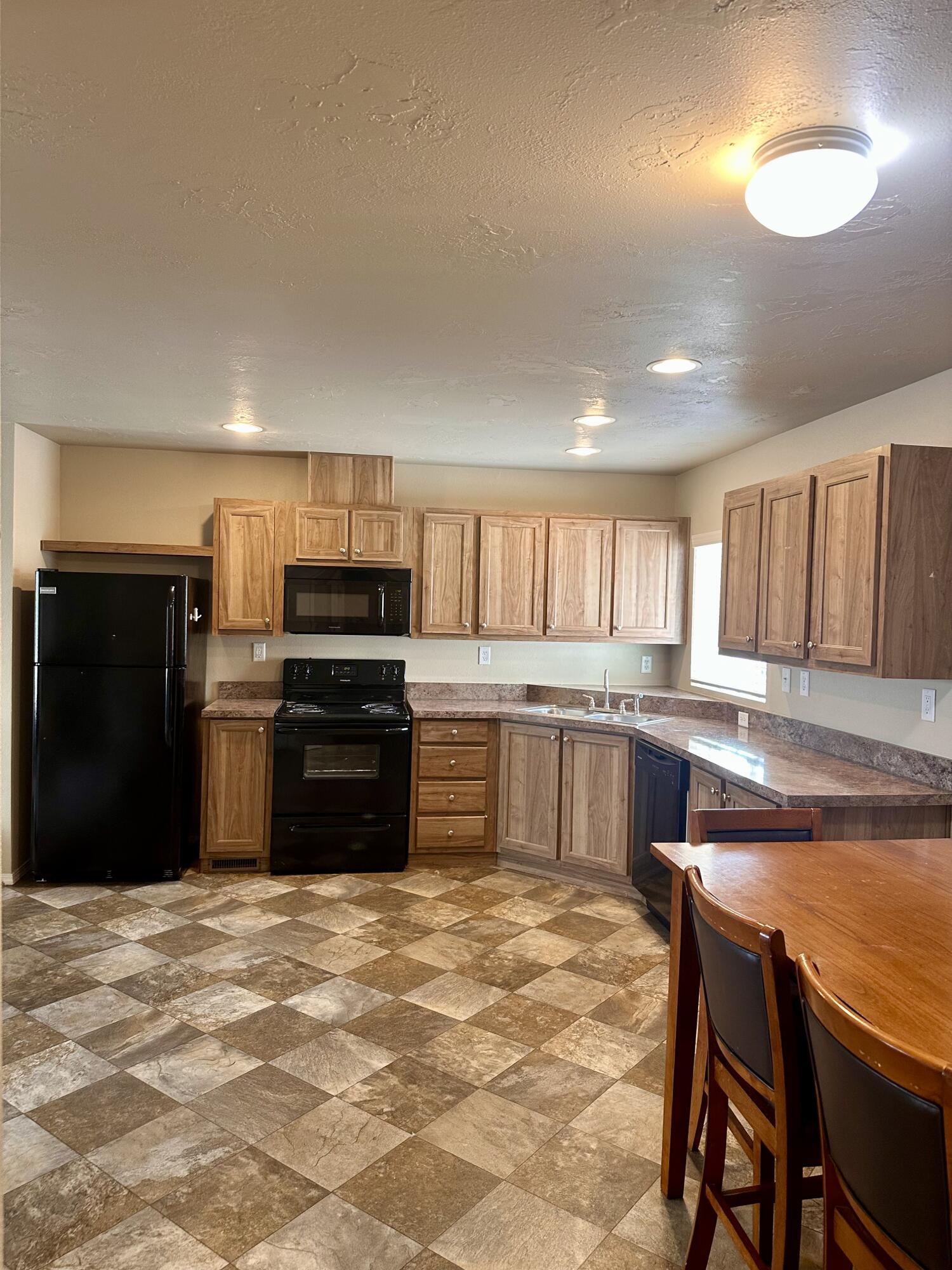 2395 SW Yarrow Creek Drive