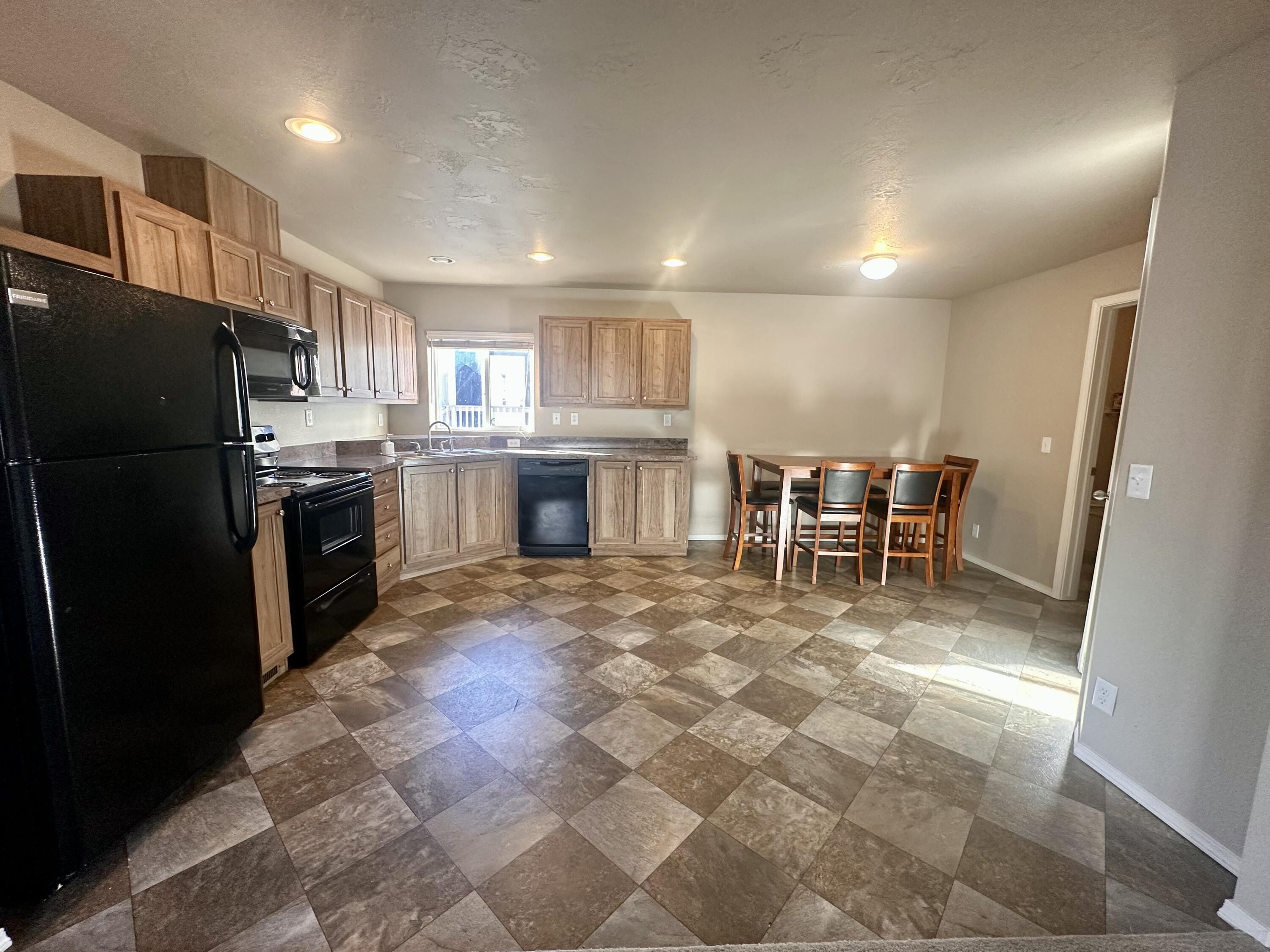 2395 SW Yarrow Creek Drive
