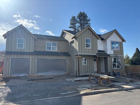 Photo of 61430 SE Daybreak Ct #14, Bend, OR 97702 (MLS # 220220227)