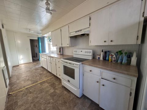 Tiny photo for 540 Division Street, Klamath Falls, OR 97601 (MLS # 220210874)