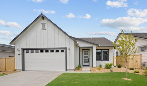 2872 NE Pinnacle Place #22 Bend OR 97701