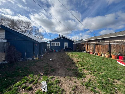 Tiny photo for 319 Martin Street, Klamath Falls, OR 97601 (MLS # 220212116)