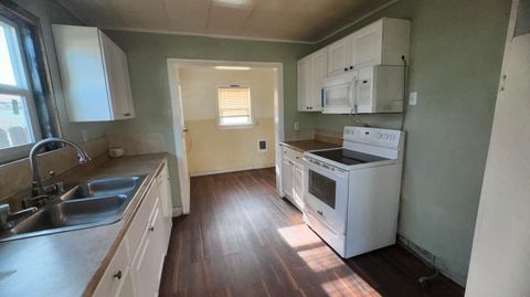 Tiny photo for 3424 Emerald Street, Klamath Falls, OR 97601 (MLS # 220217719)