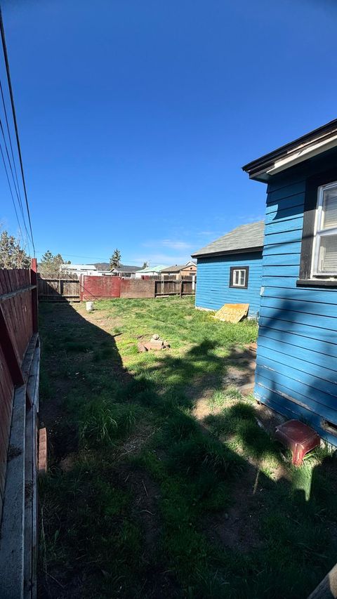 Tiny photo for 3424 Emerald Street, Klamath Falls, OR 97601 (MLS # 220217719)