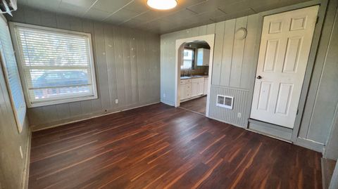 Tiny photo for 3424 Emerald Street, Klamath Falls, OR 97601 (MLS # 220217719)