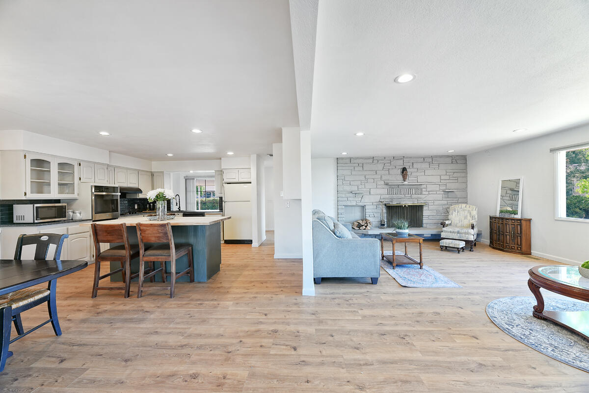 Blossom Hill Terrace Unit No 1 - Residential