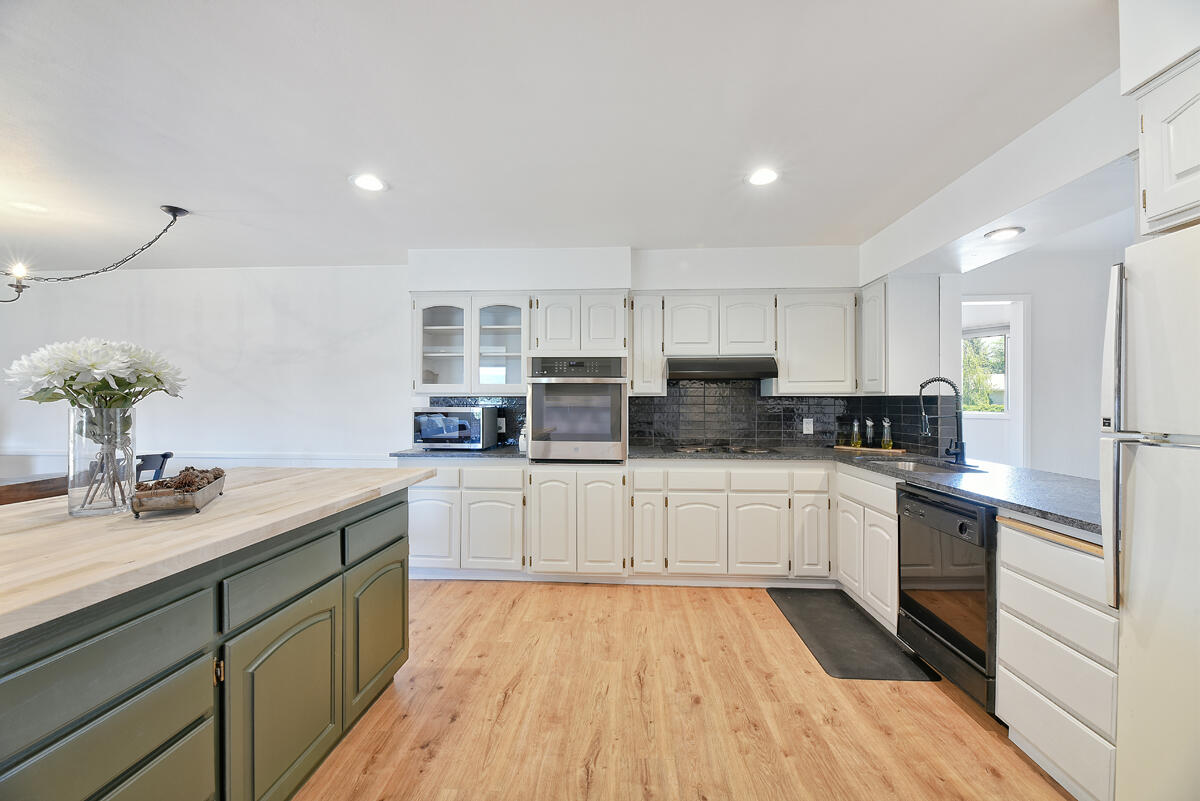 Blossom Hill Terrace Unit No 1 - Residential