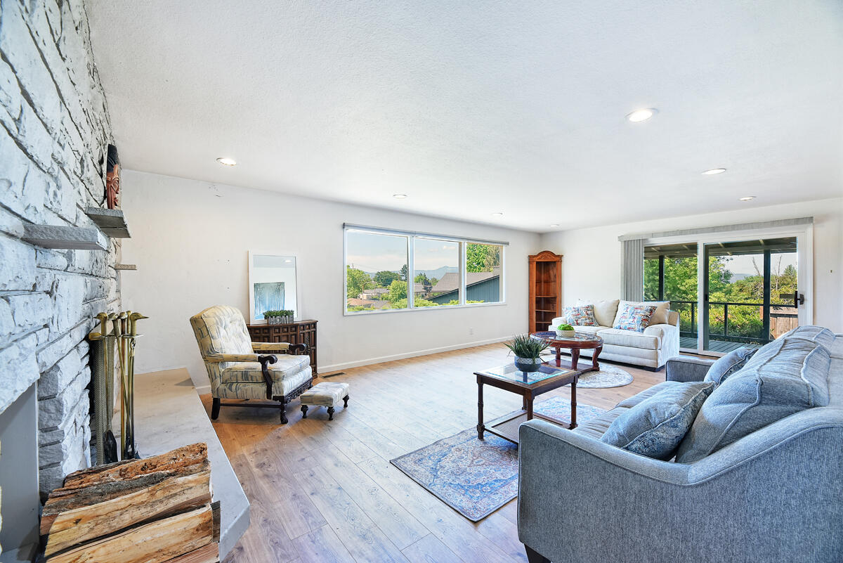 Blossom Hill Terrace Unit No 1 - Residential