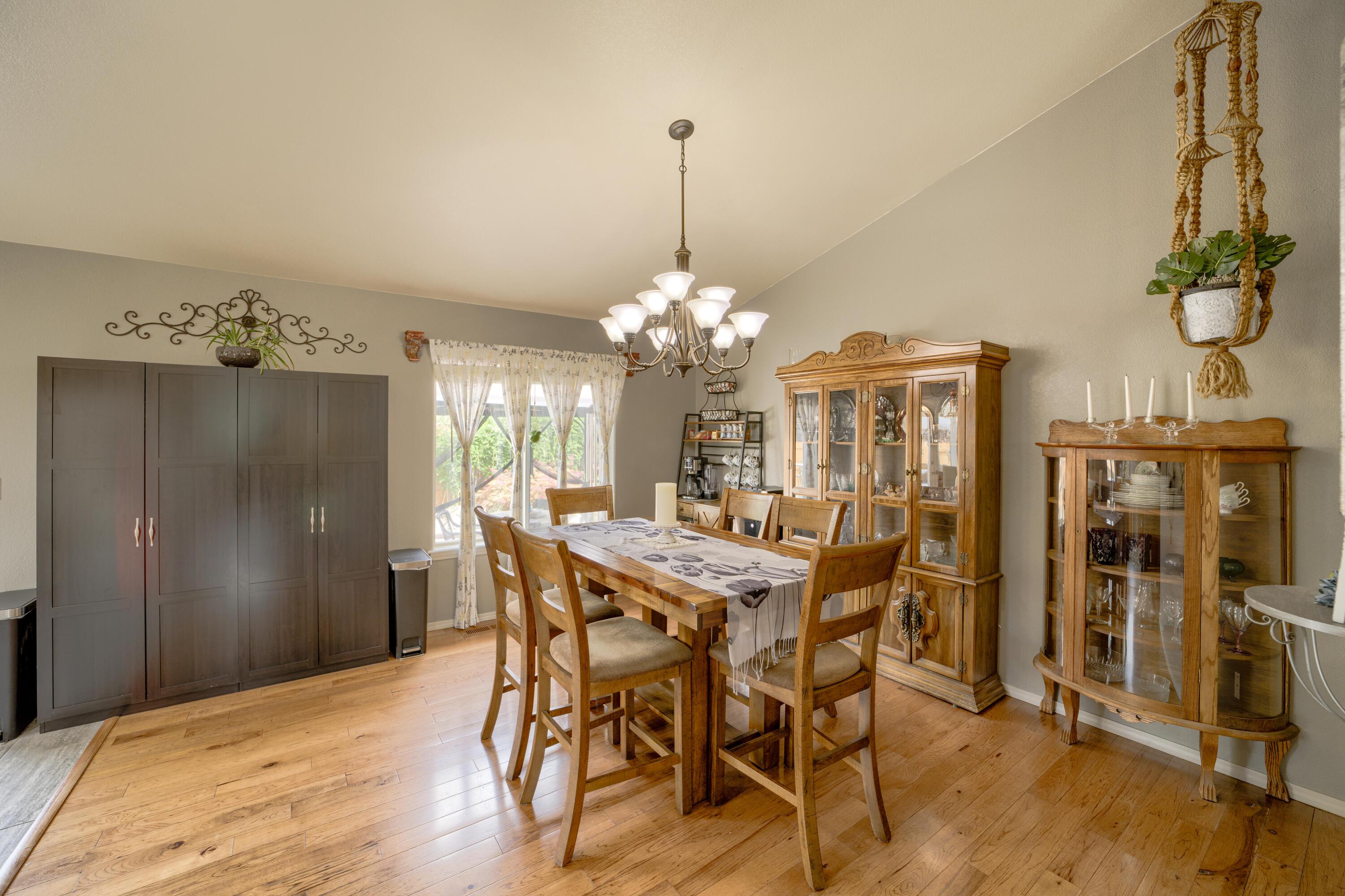 2095 NW Jackpine Place