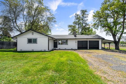 2594 Lotus Lane Medford OR 97502