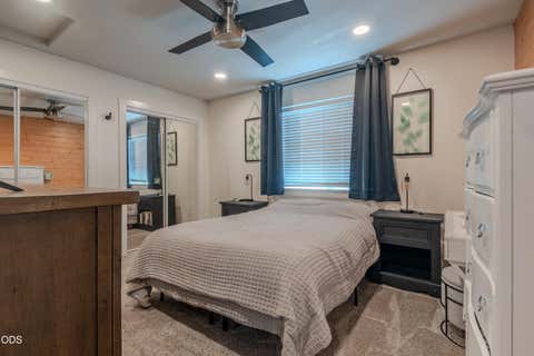 Tiny photo for 7810 Jacqueline Way, White City, OR 97503 (MLS # 220225409)