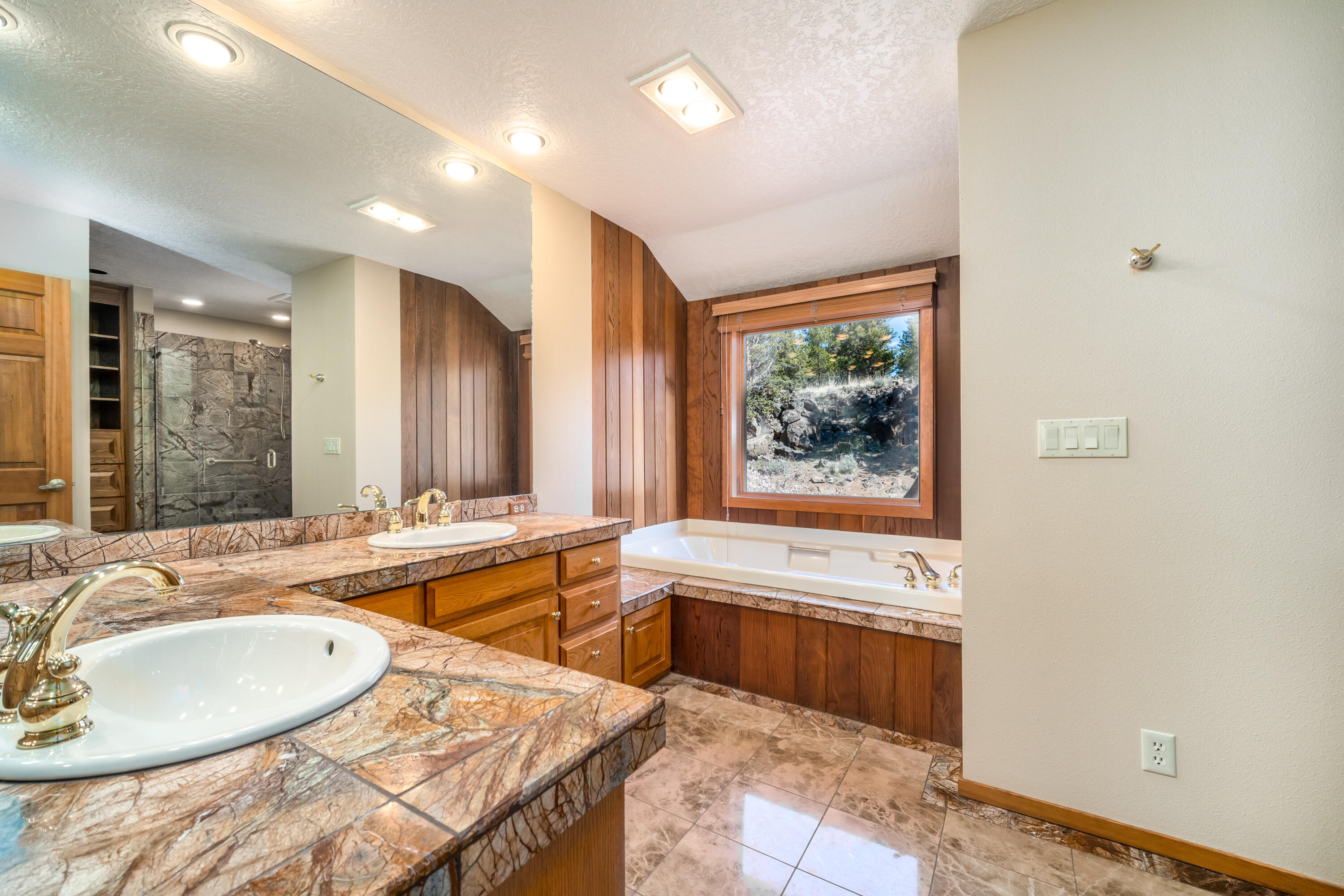 Awbrey Butte - Residential