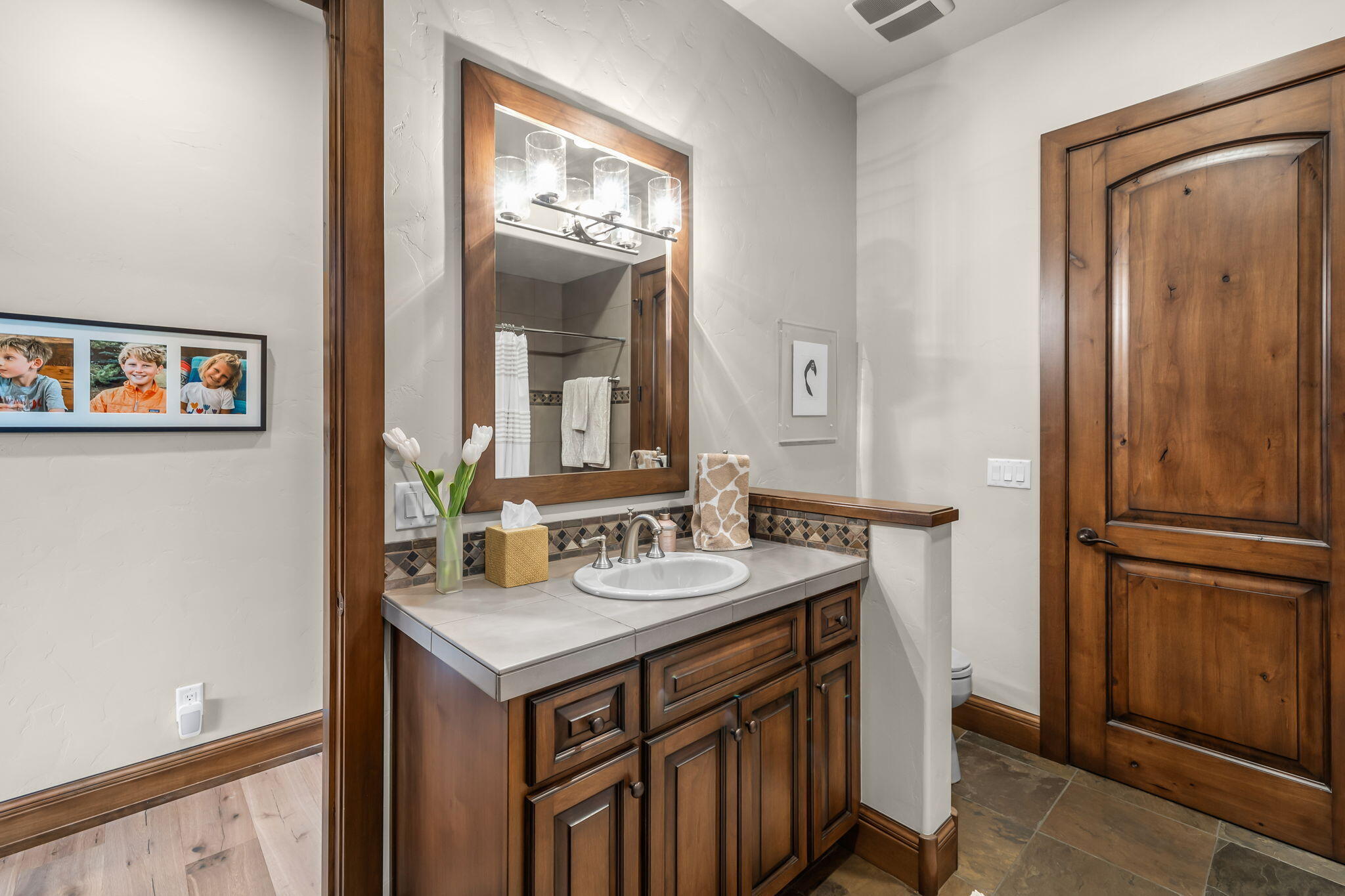 Broken Top - Residential