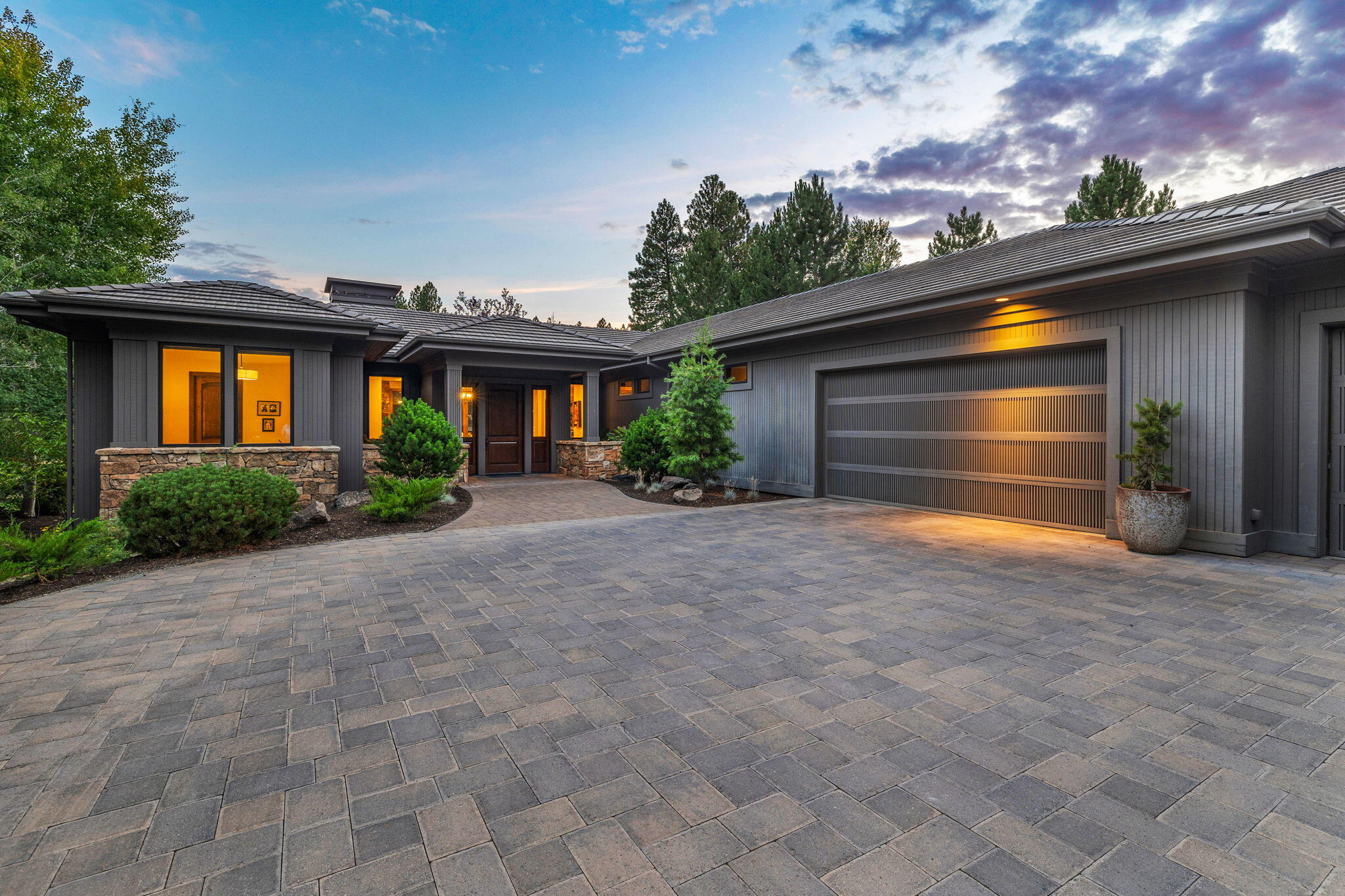 Broken Top - Residential