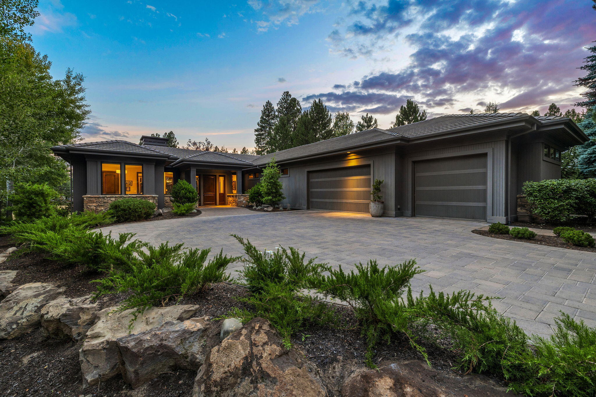 Broken Top - Residential