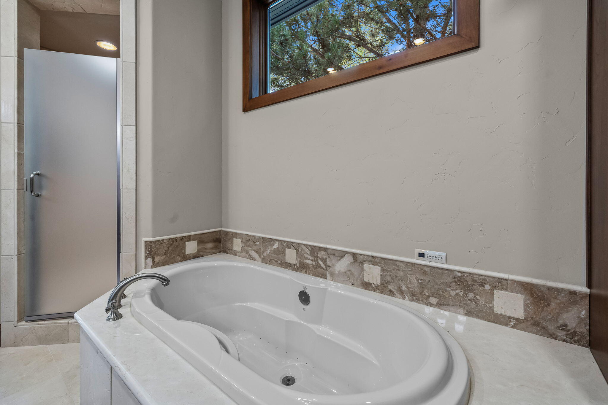 Broken Top - Residential