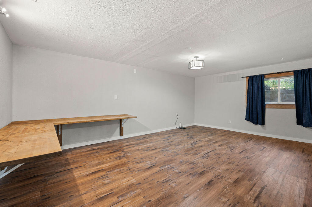 Klamath Falls -First Addition - Residential