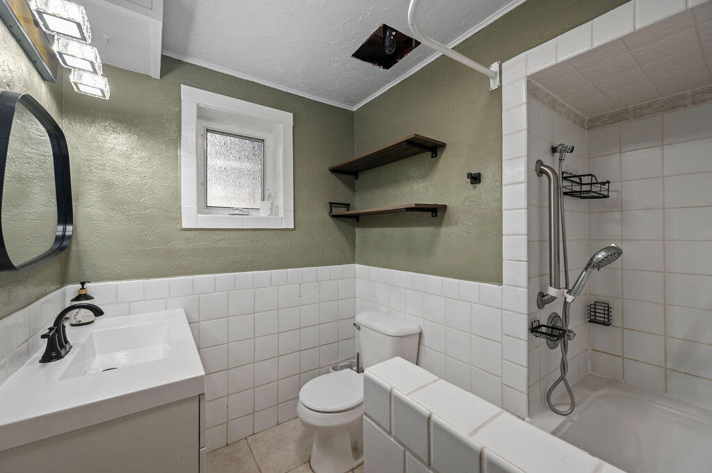 Klamath Falls -First Addition - Residential