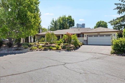 Photo of 2406 Senate Way, Medford, OR 97504 (MLS # 220226786)