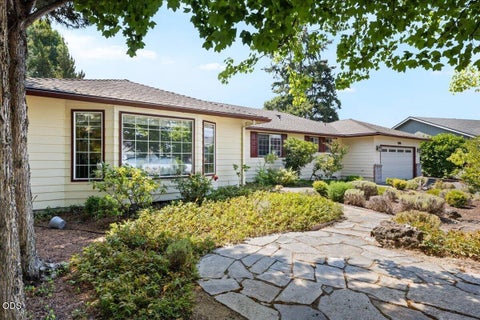 Tiny photo for 2406 Senate Way, Medford, OR 97504 (MLS # 220226786)