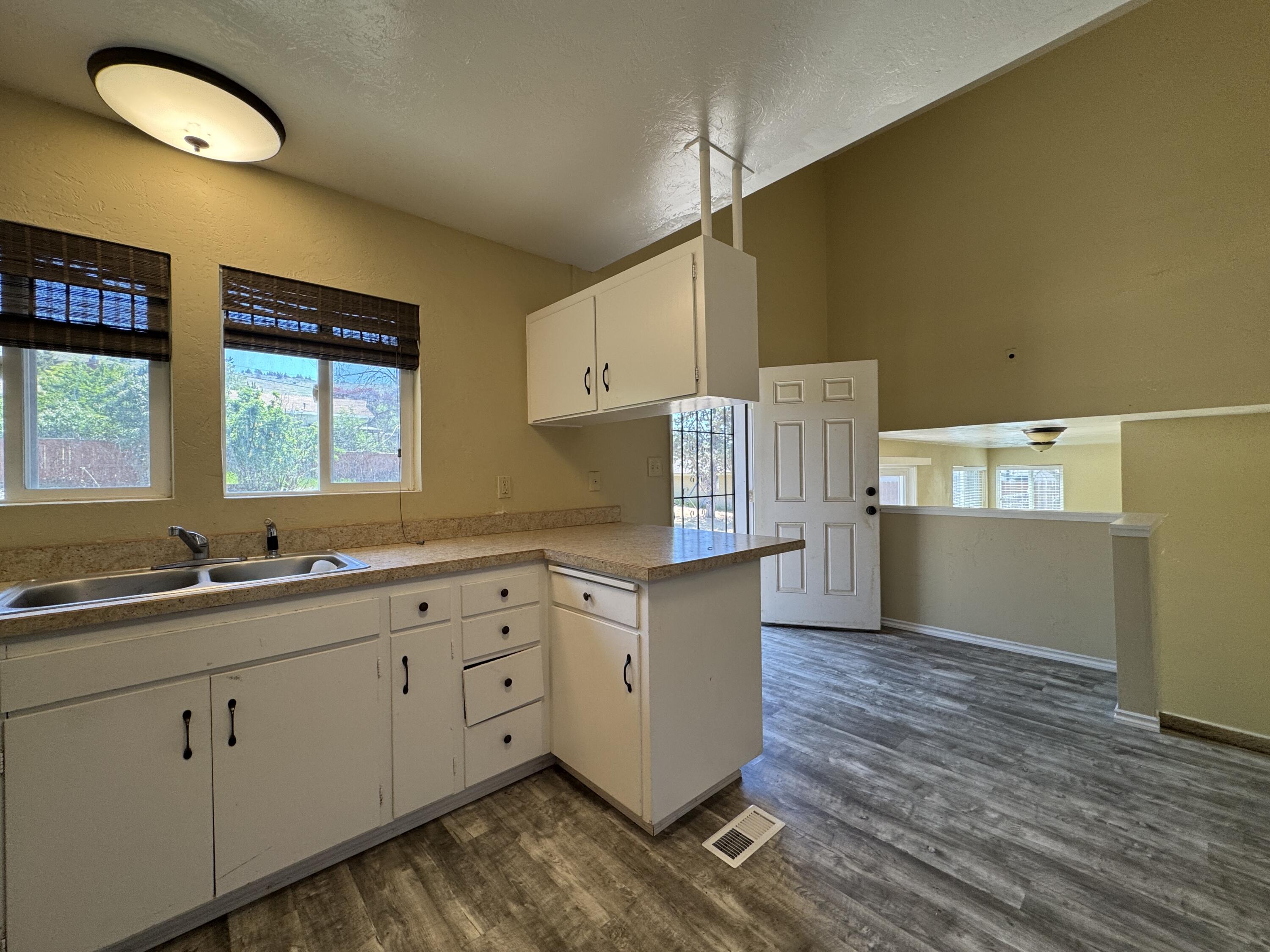Moyina - Residential