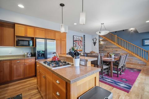 Tiny photo for 57129 Evergreen Loop #44, Sunriver, OR 97707 (MLS # 220221557)