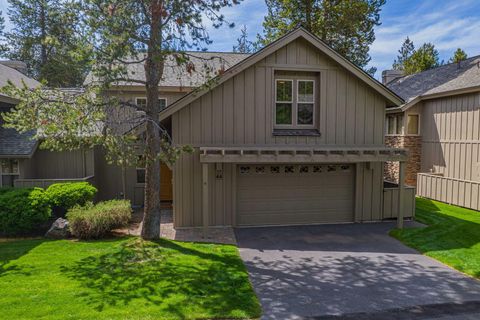 Photo of 57129 Evergreen Loop #44, Sunriver, OR 97707 (MLS # 220221557)