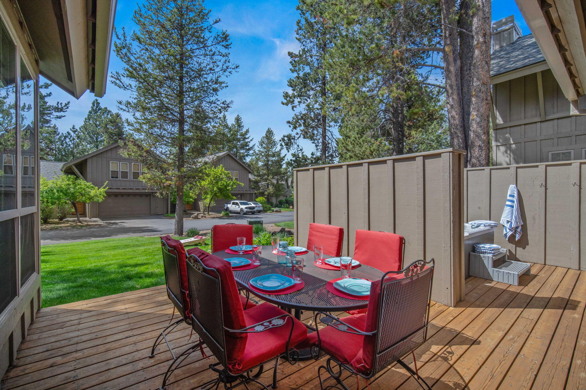 57129 Evergreen Loop 44