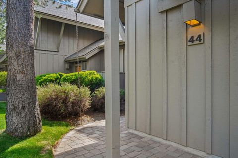 Tiny photo for 57129 Evergreen Loop #44, Sunriver, OR 97707 (MLS # 220221557)