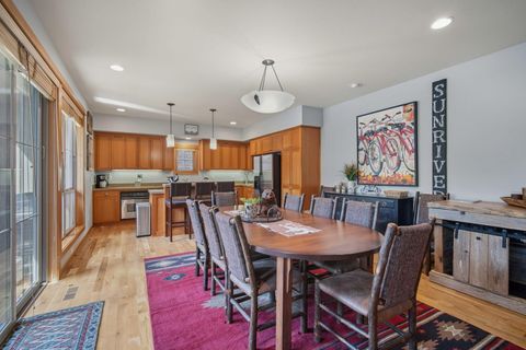Tiny photo for 57129 Evergreen Loop #44, Sunriver, OR 97707 (MLS # 220221557)