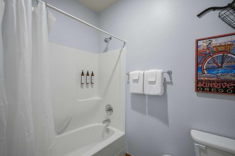 Tiny photo for 57129 Evergreen Loop #44, Sunriver, OR 97707 (MLS # 220221557)