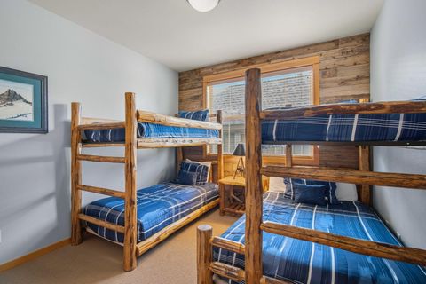 Tiny photo for 57129 Evergreen Loop #44, Sunriver, OR 97707 (MLS # 220221557)
