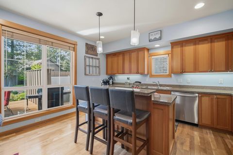 Tiny photo for 57129 Evergreen Loop #44, Sunriver, OR 97707 (MLS # 220221557)