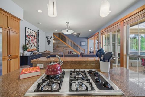 Tiny photo for 57129 Evergreen Loop #44, Sunriver, OR 97707 (MLS # 220221557)