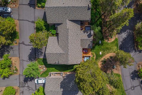 Tiny photo for 57129 Evergreen Loop #44, Sunriver, OR 97707 (MLS # 220221557)