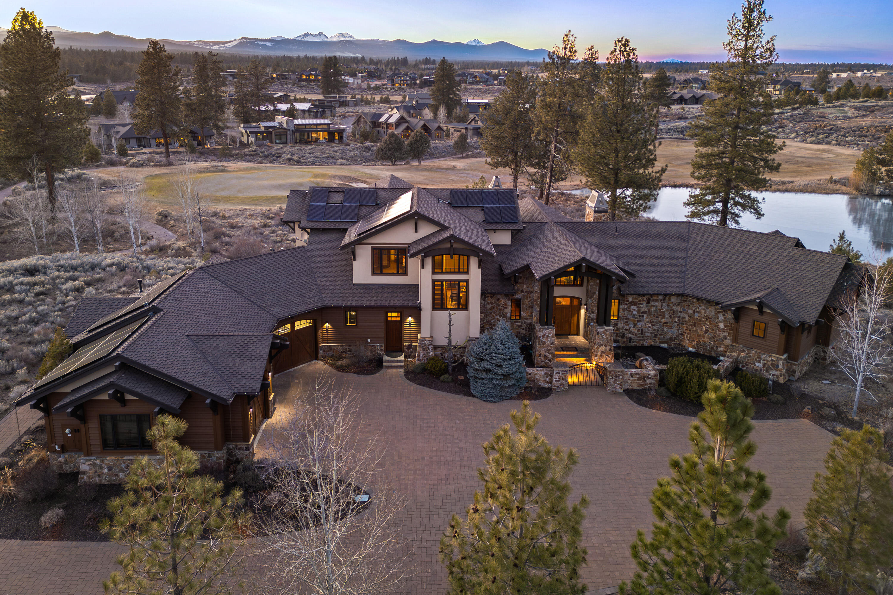 19300 SW Seaton Loop