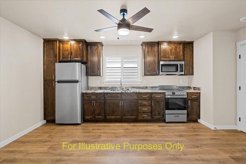 Tiny photo for 7871 Houston Loop, White City, OR 97503 (MLS # 220219856)