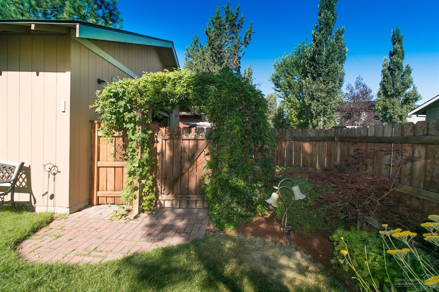 Larkspur - Residential