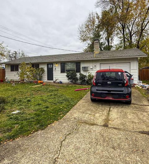 Tiny photo for 1960 Grandview Avenue, Medford, OR 97504 (MLS # 220212243)