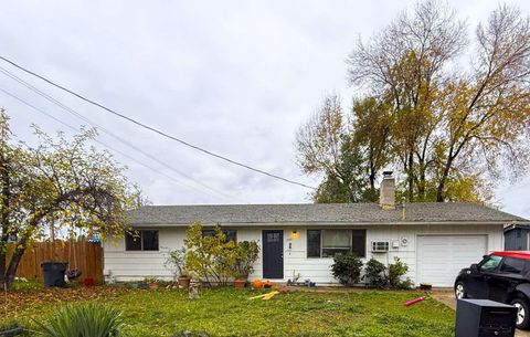 Tiny photo for 1960 Grandview Avenue, Medford, OR 97504 (MLS # 220212243)