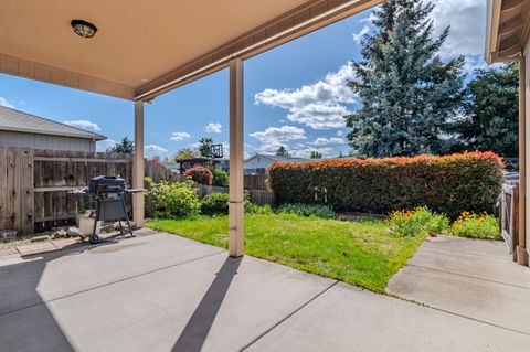 Tiny photo for 708 Isherwood Drive, Central Point, OR 97502 (MLS # 220219498)
