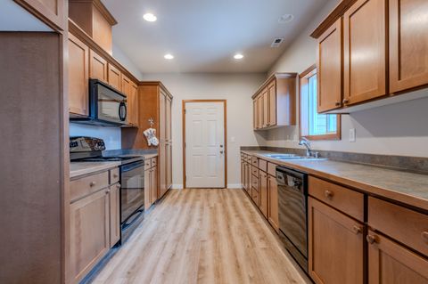 Tiny photo for 708 Isherwood Drive, Central Point, OR 97502 (MLS # 220219498)