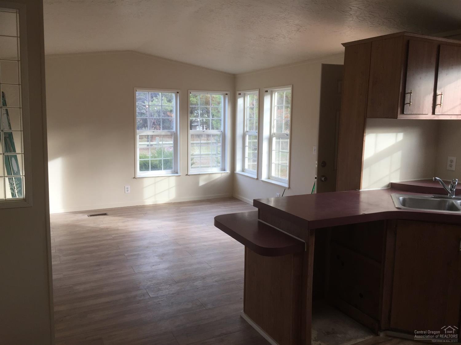 Pine Crest - Residential