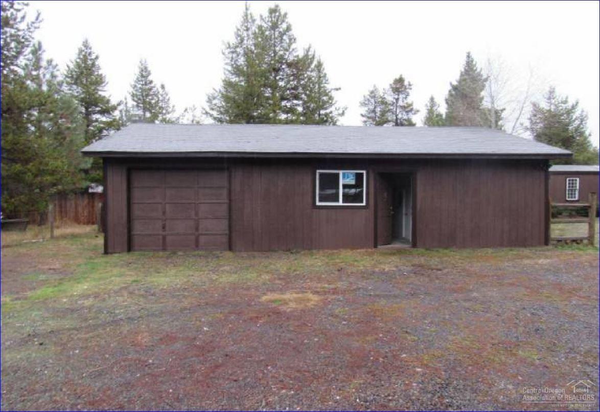 Pine Crest - Residential