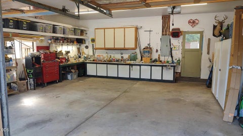 Tiny photo for 16191 Twin Drive, La Pine, OR 97739 (MLS # 220225480)